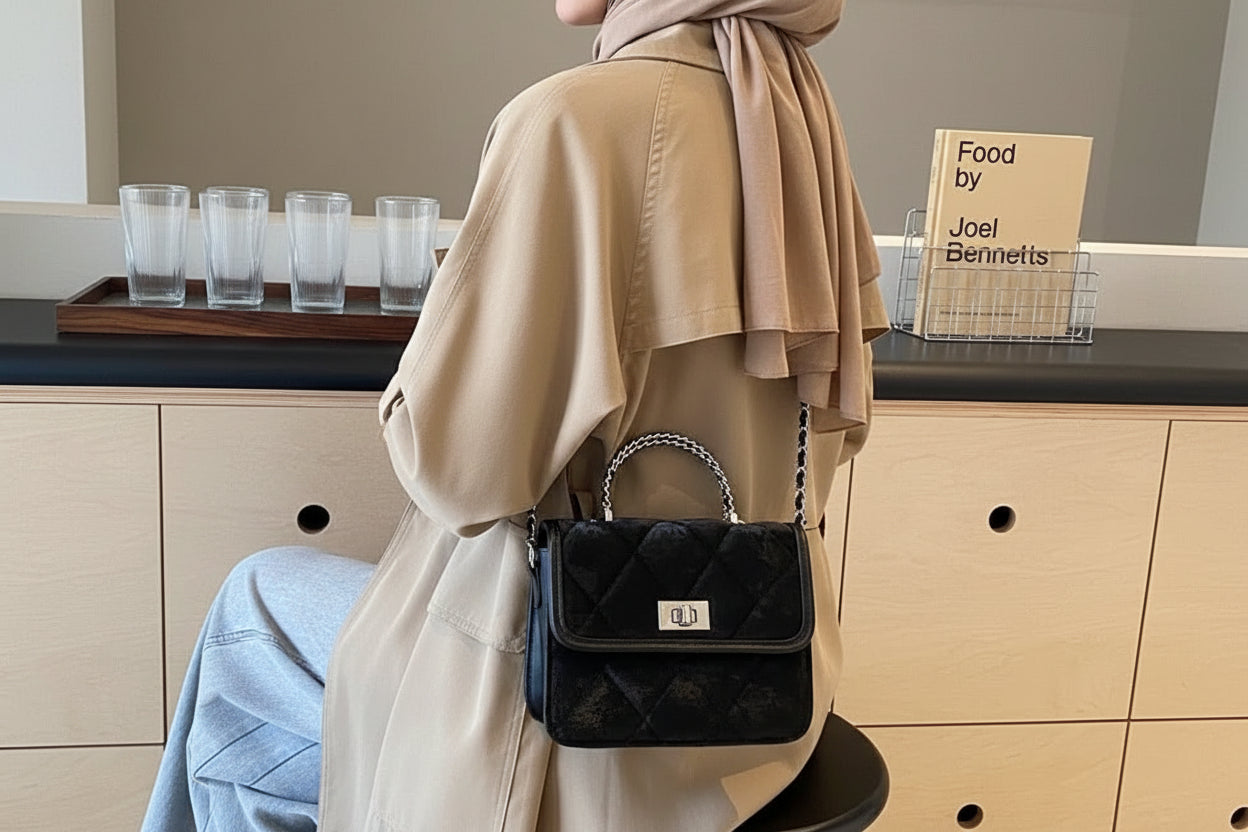 Women's Portable Diamond Chain Messenger Bag